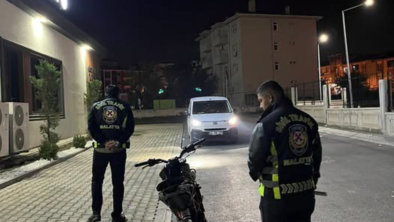 Malatya’da Sivil Trafikten "Plakasız ve Belgesiz" Motosiklete Geçit Yok!