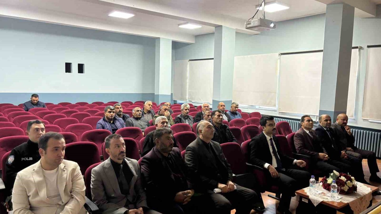 Susuz’da okul servis sürücülerine eğitim verildi
