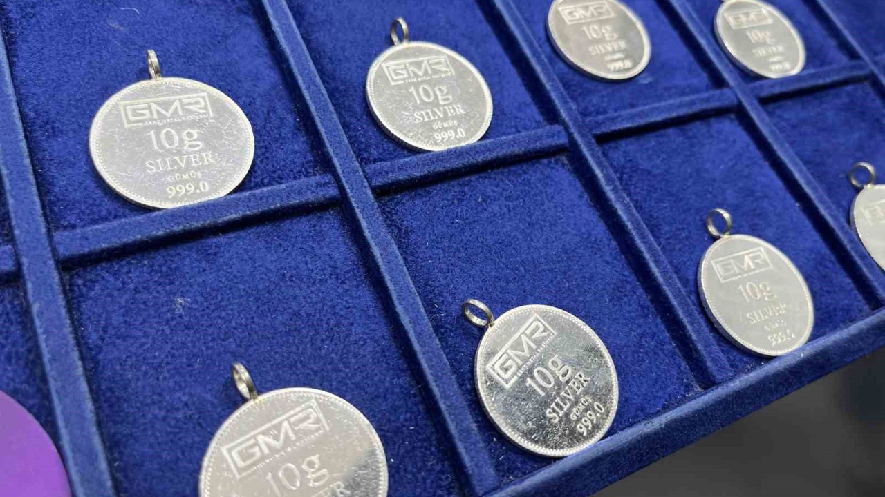 Altın el yakıyor, gümüş takılar rağbet görmeye başladı
