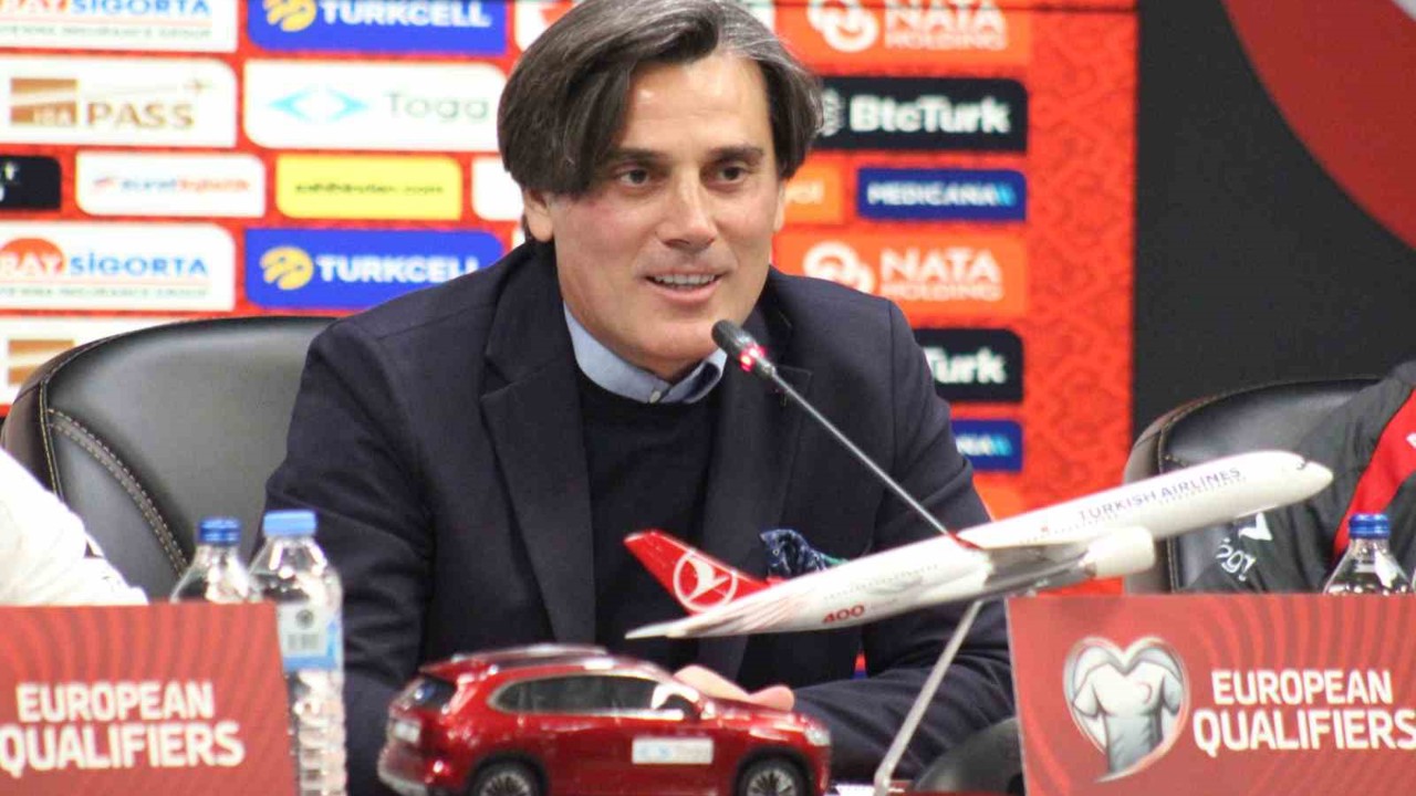 Vincenzo Montella: "Dünya Kupası yolunda emin adımlarla ilerlemek istiyoruz"
