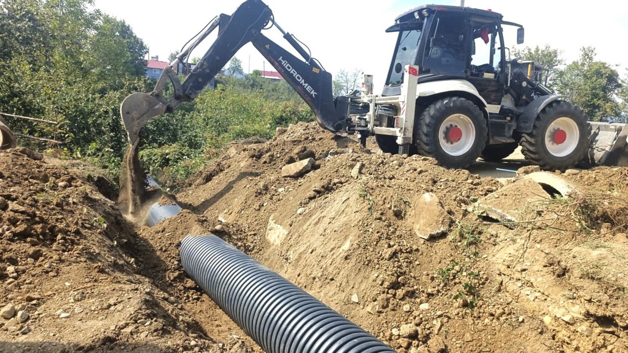 Köylerin içme suyu hattında yenileme sürüyor

