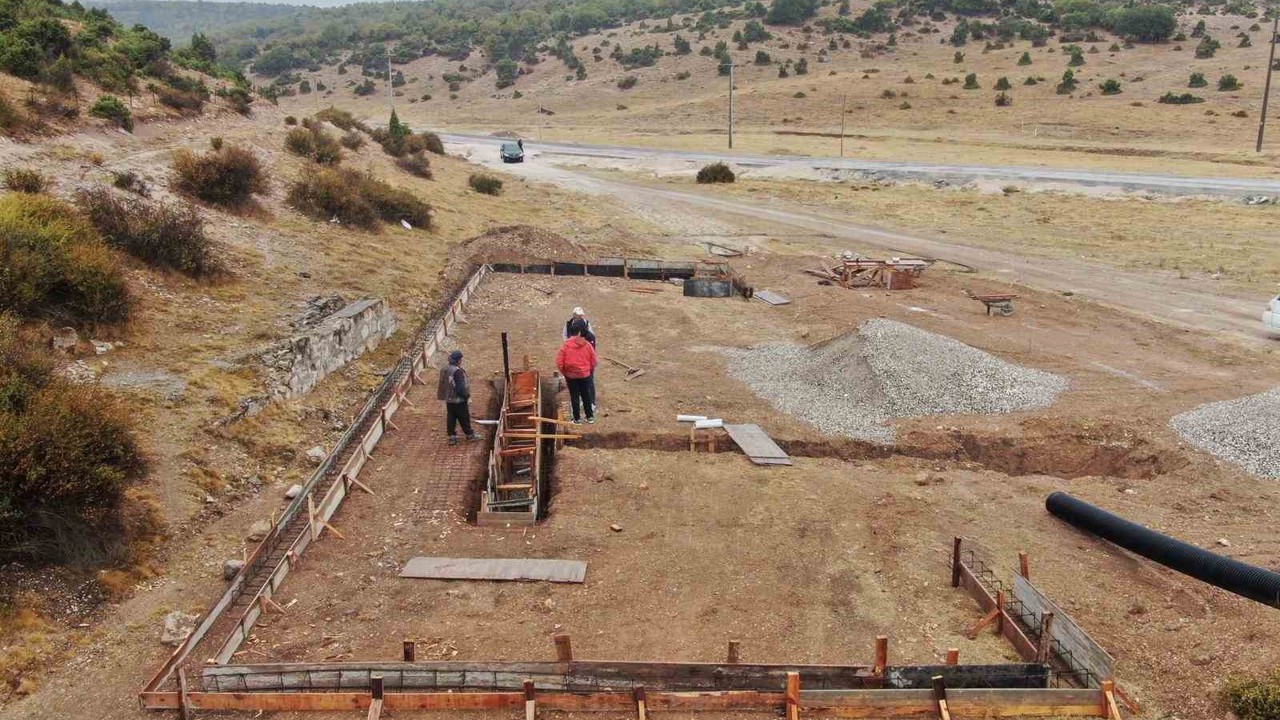 İnönü Belediyesi’nden Oklubalı Mahallesi’ne koyun yıkama yeri
