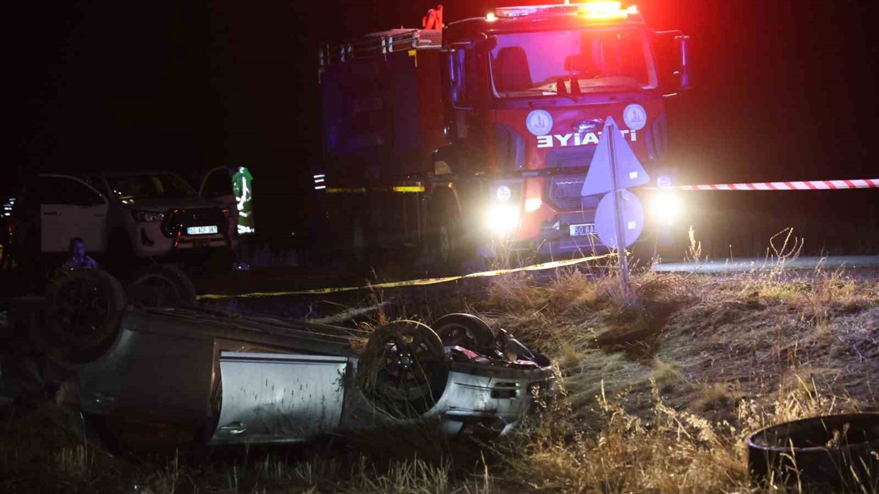 Nevşehir’de otomobil tarlaya uçtu: 2 ölü, 1 yaralı
