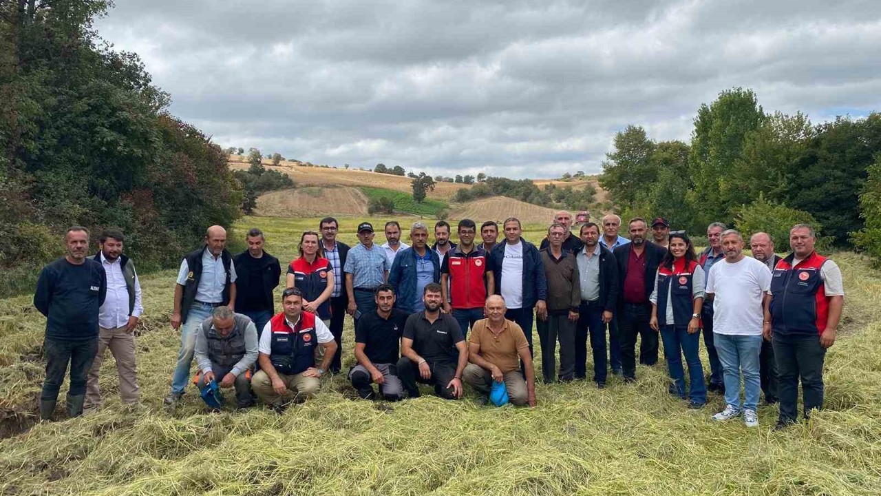 Çanakkale’de çeltikte damlama sulamayı incelediler
