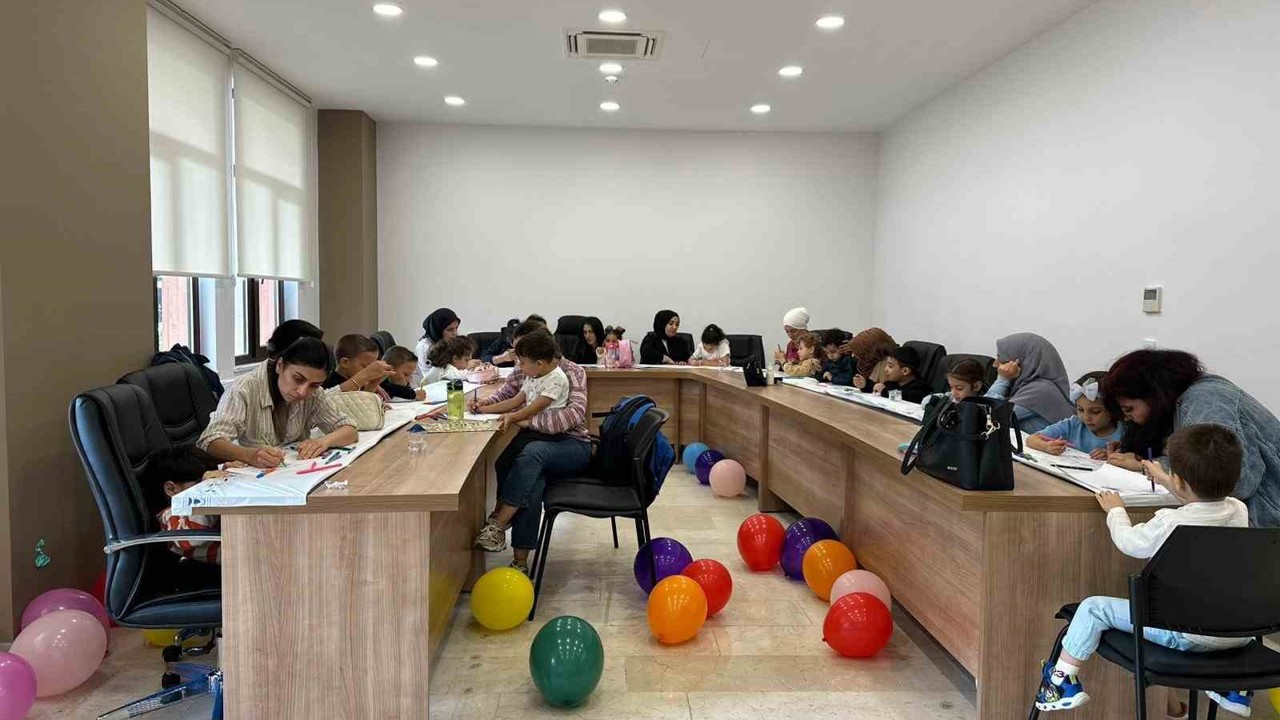 Esenyurt Belediyesi’nden anne ve çocuklara ücretsiz sanat eğitimi desteği
