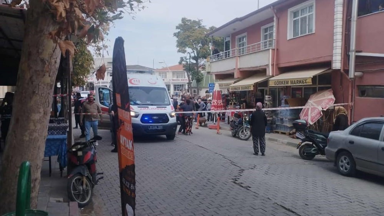 Edirne’de baba-oğuldan kıraathanede silahlı saldırı: 1 ölü
