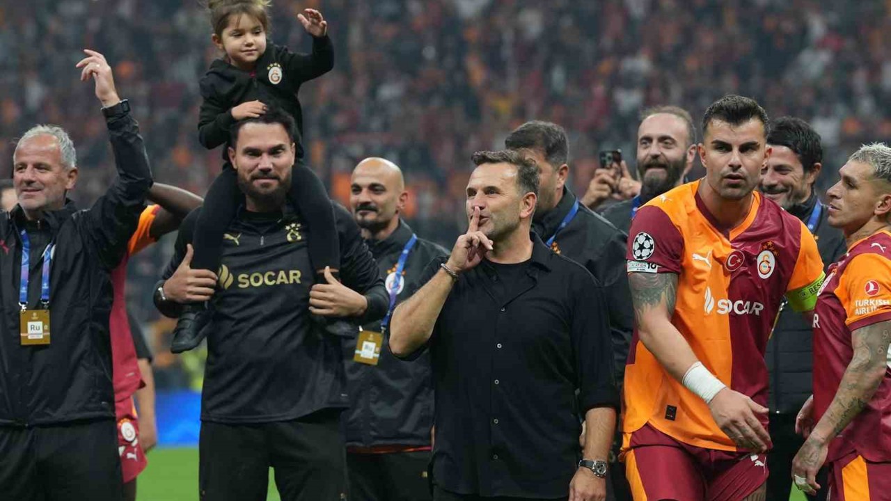 Galatasaray’da Liverpool galibiyeti sevinci
