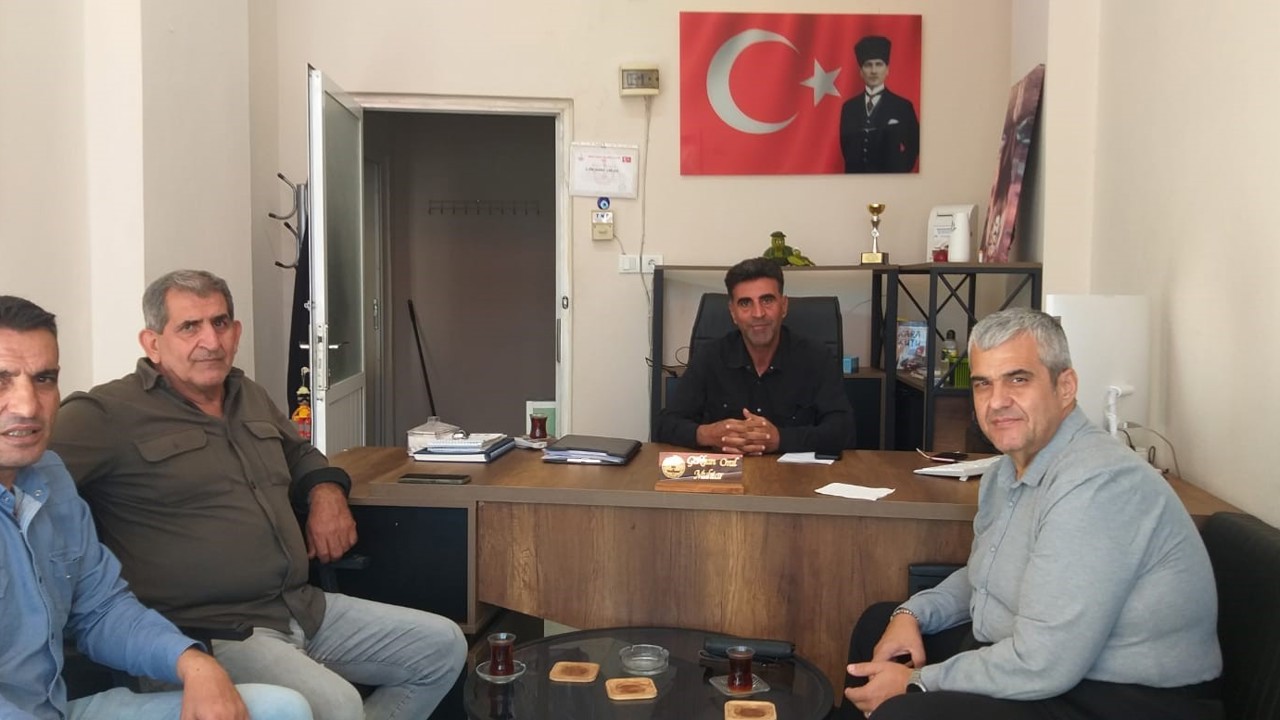 Akdeniz’de Muhtarlık İşleri Müdürlüğü, mahallelerin sorunlarını sahada dinliyor
