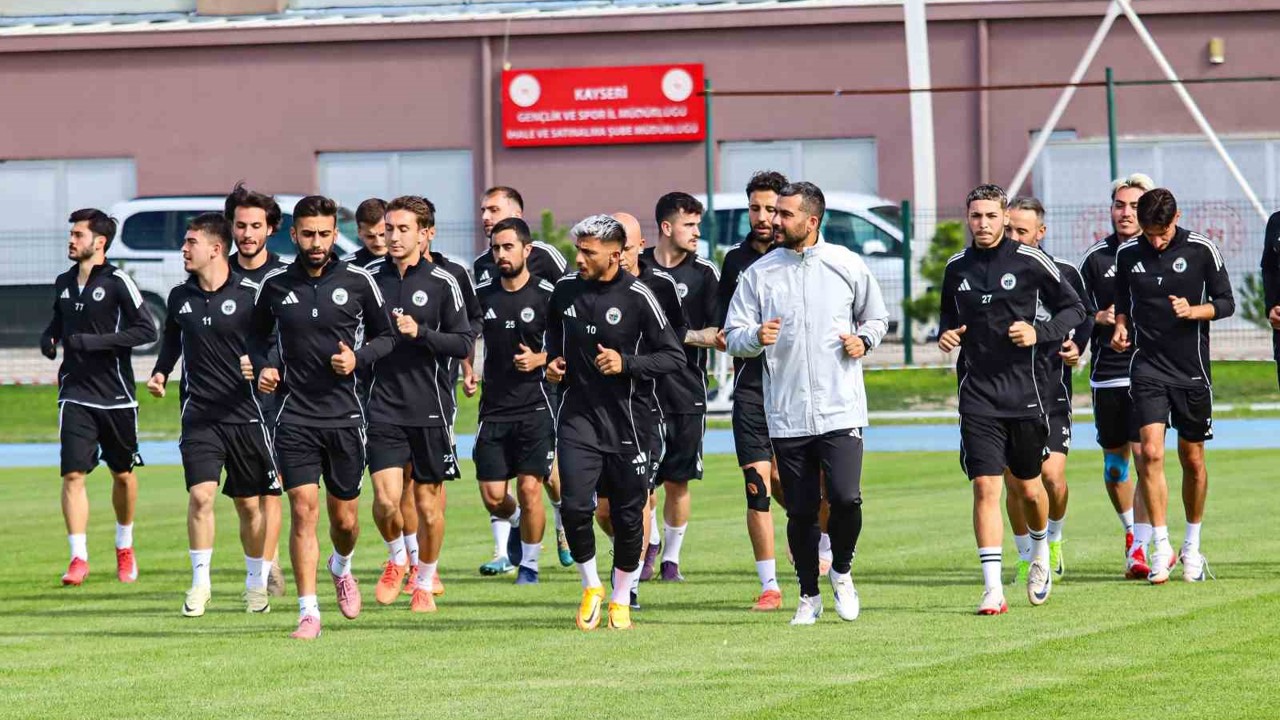 Erciyes 38 FK, Malatya Yeşilyurtspor maçı hazırlıklarını sürdürüyor
