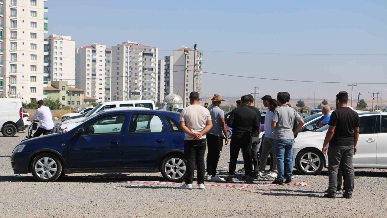 2. el araçlar sıfır fiyatına satılmaya çalışınca elde kaldı
