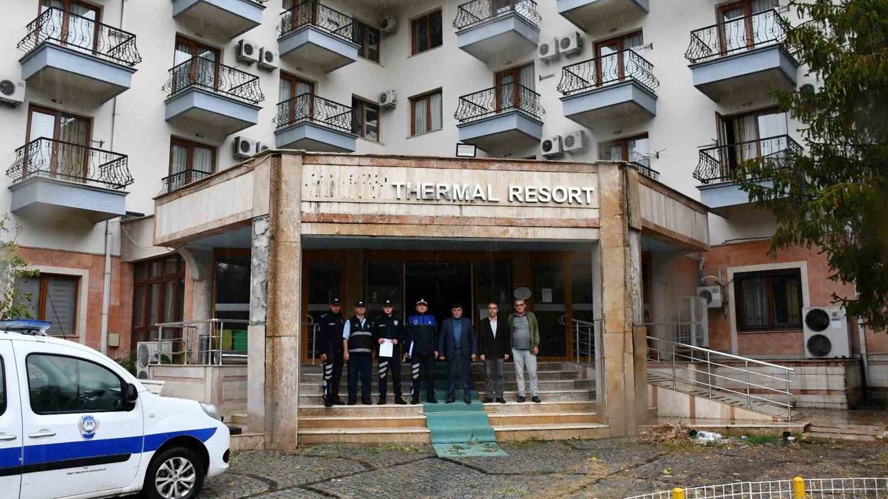 1 yıldır kapalı olan Emet Termal Otel tahliye edildi
