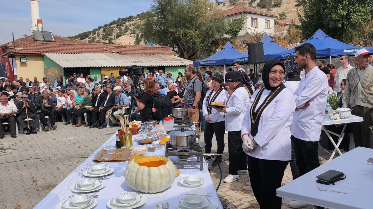 Geleneksel Yörükkırka Köyü Balkabağı Festivali gerçekleştirildi
