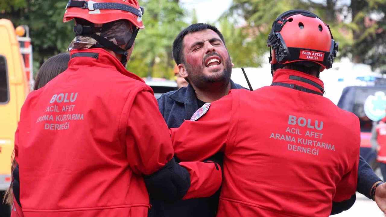 ’Bolu’da 5.8’lik deprem’ senaryosu gerçeğini aratmadı
