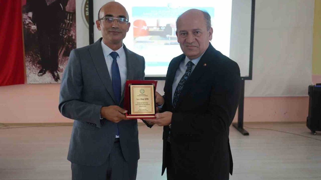 Balıkesir Üniversitesi Edremit MYO’da açılış dersi gerçekleştirildi
