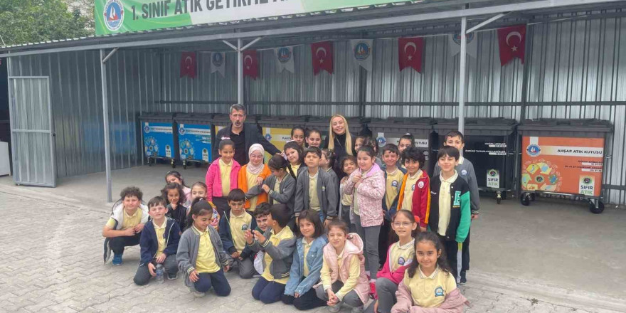 Çiftlikköy’de Sıfır Atık Merkezi 140 öğrenciyi ağırladı