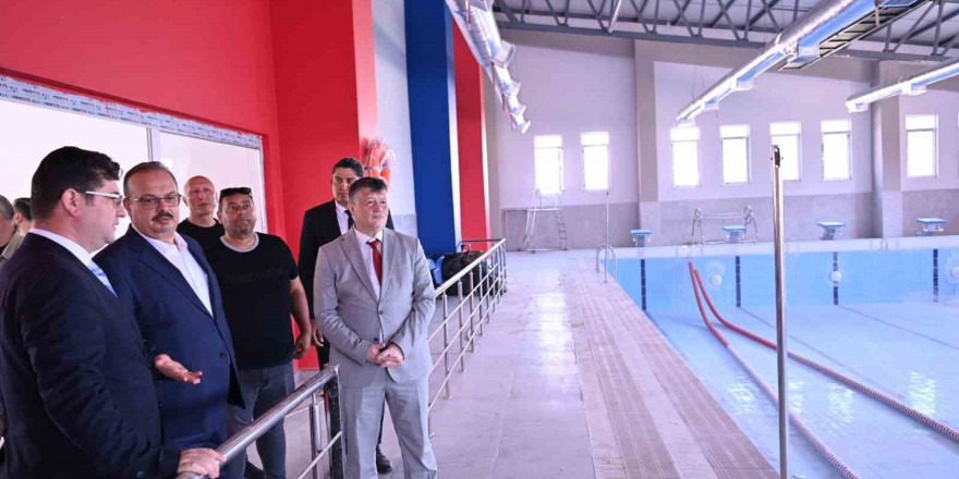 Çine’de Gençlik Merkezi ve Yüzme Havuzu çalışmalarında sona gelindi