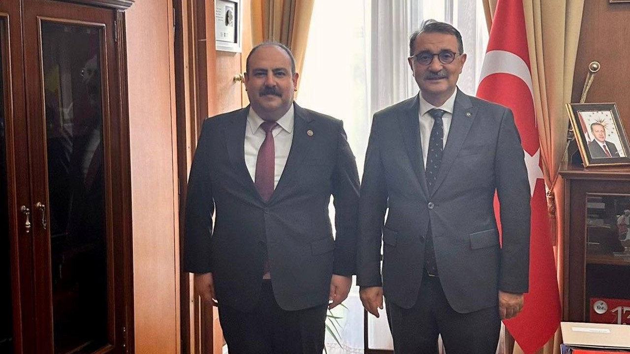 Başkan Hamamcı, Milletvekili Dönmez’i ziyaret etti
