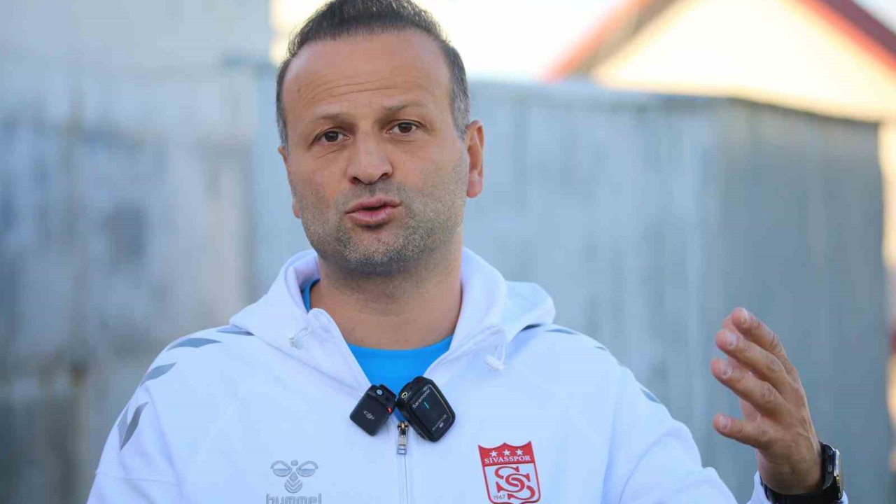 Osman Zeki Korkmaz: "Sivasspor’un hedefi play-off oynamak"
