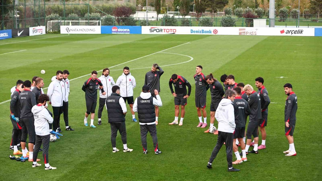 A Milli Futbol Takımı, Gürcistan maçının hazırlıklarına başladı
