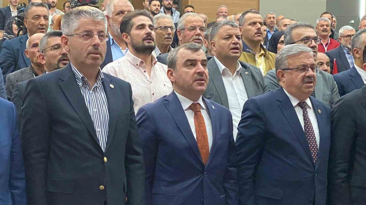 Şaban Çopuroğlu: "Teşkilatlarımızla el ele, gönül gönüle çalışmaya devam edeceğiz"
