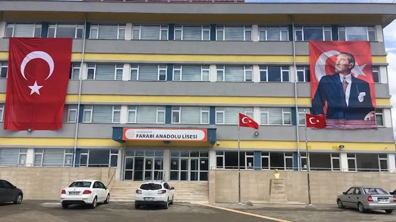 OKUL BAHÇESİNDE DEHŞET: EĞİTİM YUVASINDA SILAHLI SALDIRI!