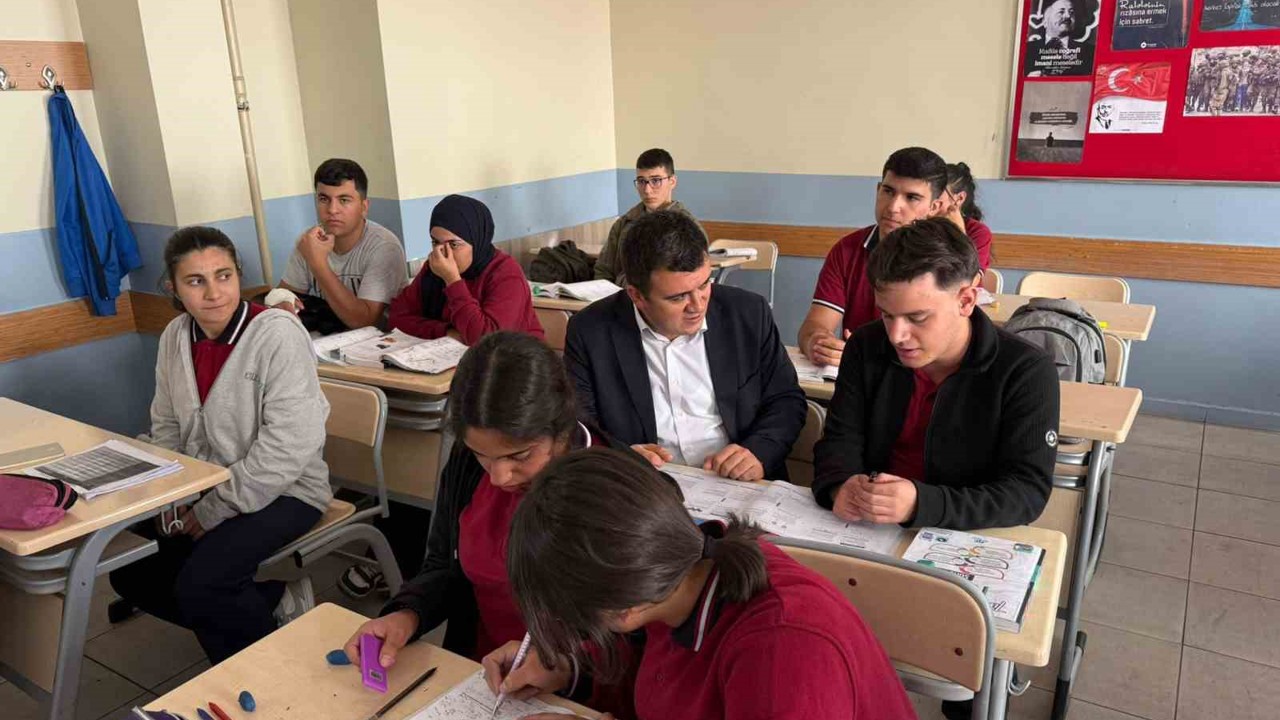 Kaymakam Dertlioğlu’ndan Selahaddin Eyyubi Fen Lisesine Ziyaret
