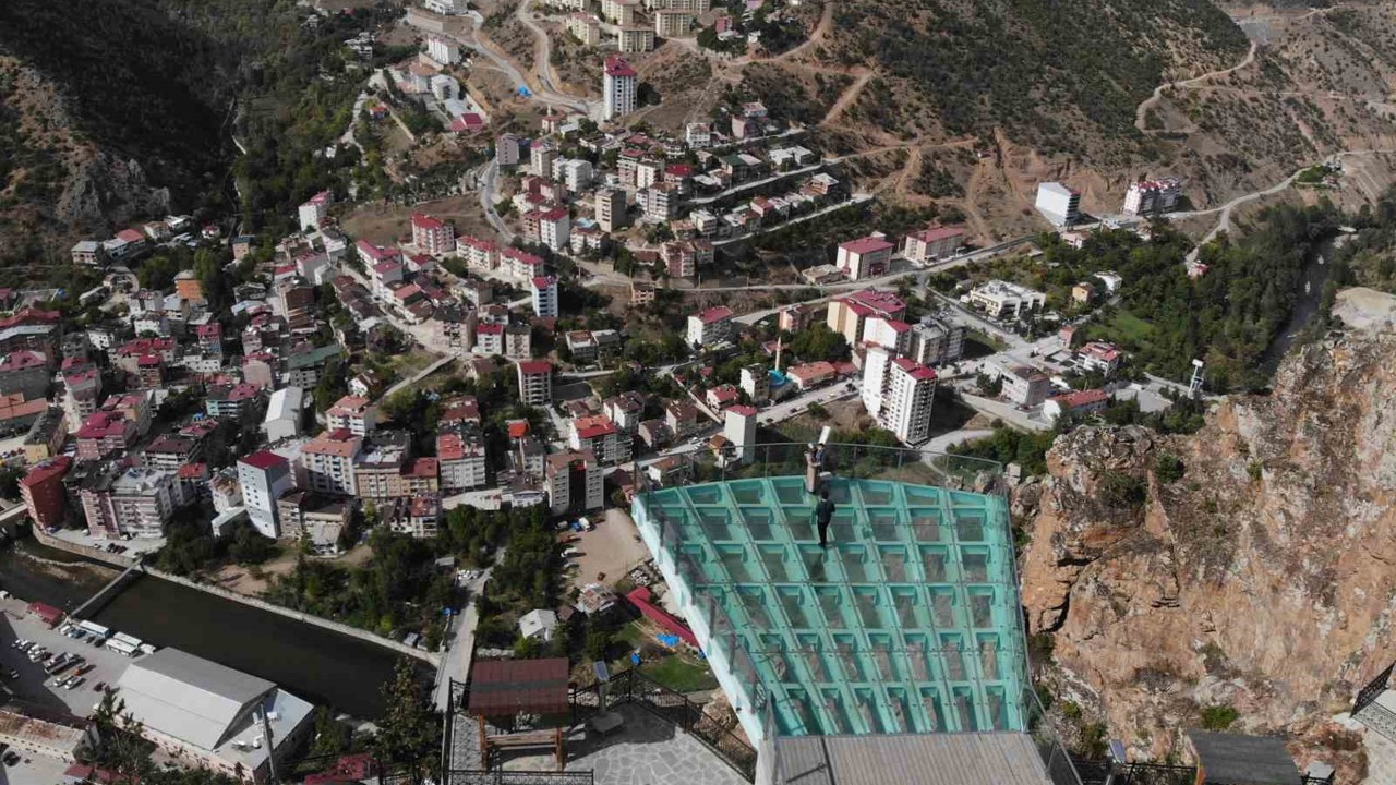 Torul Cam Seyir Terası 100 bin kişiyi ağırladı
