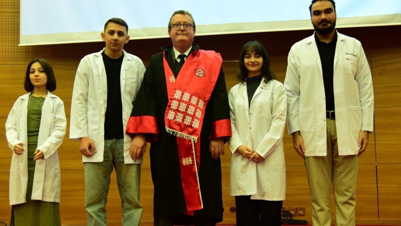 Kastamonu Üniversitesi’nde geleceğin sağlıkçılarının beyaz önlük coşkusu
