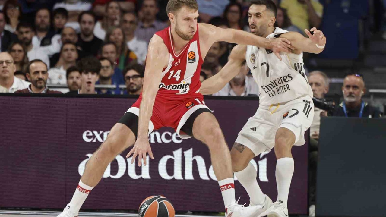 Euroleague’de 3. haftanın MVP’si Sasha Vezenkov oldu
