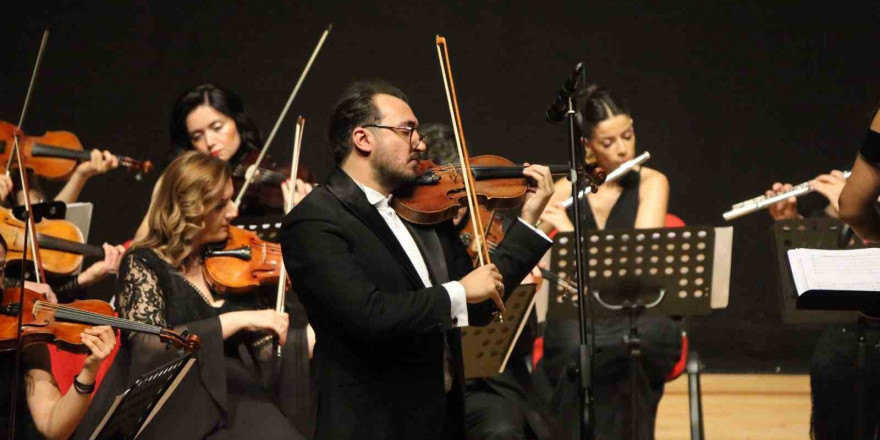 Denizli Filarmoni Orkestrası’ndan muhteşem konser