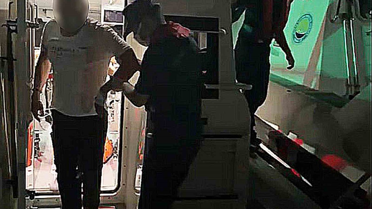 Fethiye’de ticari yatta rahatsızlanan vatandaşa Sahil Güvenlikten tıbbi tahliye
