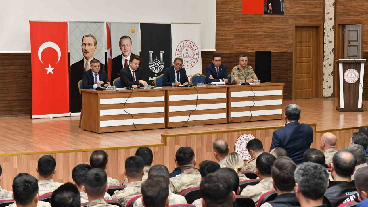 Şanlıurfa’da "Okul ve Okul Çevresi Güvenliği" değerlendirme toplantısı
