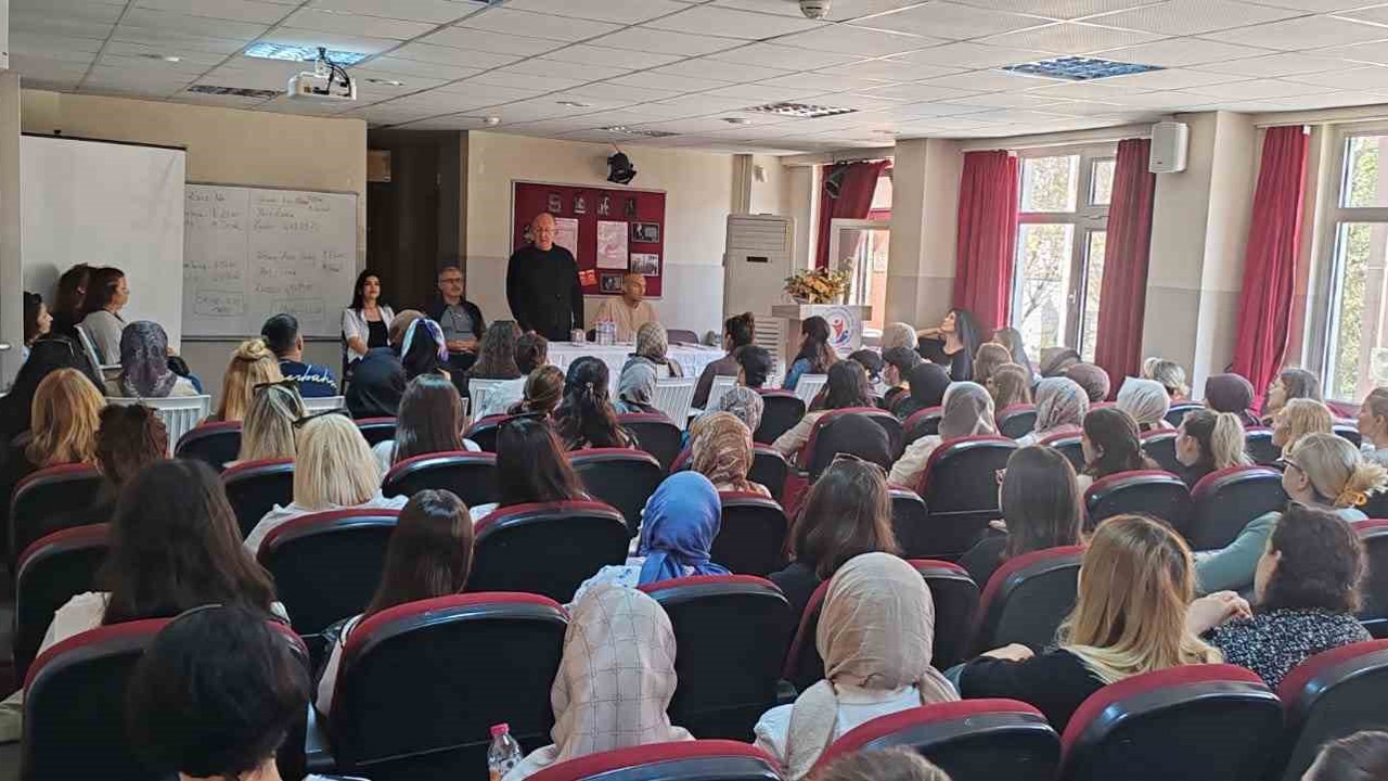 Bandırma HEM’de usta öğreticiler bilgilendirildi
