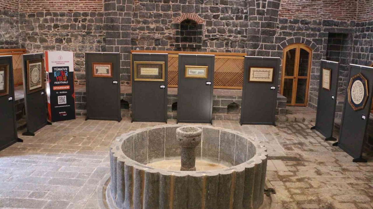 Diyarbakır’da ’Hamid Aytaç’ın İzinde, İcazetnameler’ sergisine yoğun ilgi
