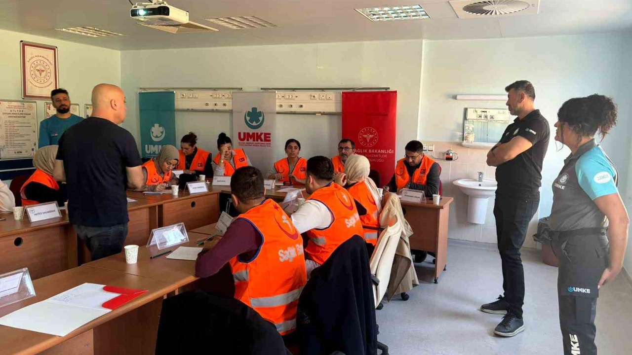 Elazığ’da hastane afet ve acil durum planı eğitimi
