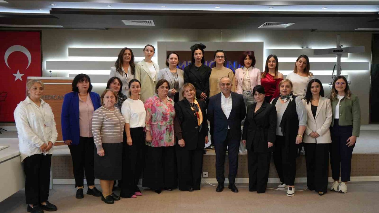 Gürcü sağlık çalışanları, 1 gününü Samsun’daki hastanede geçirdi
