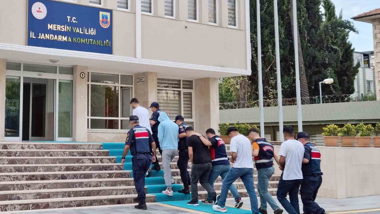 Mersin’de 10 hükümlü yakalanıp cezaevine teslim edildi
