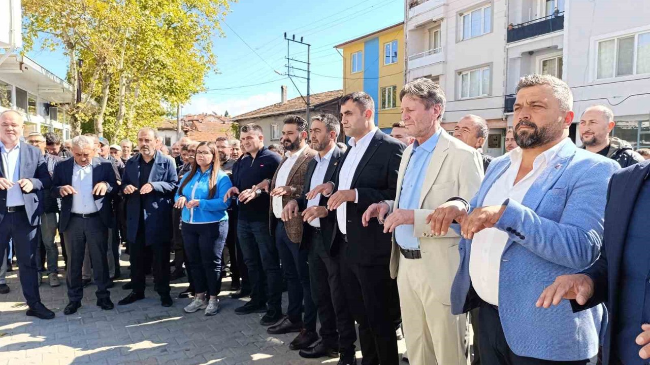 Simav’daki ‘büyük hayır ve yağmur duası’na binlerce kişi katıldı
