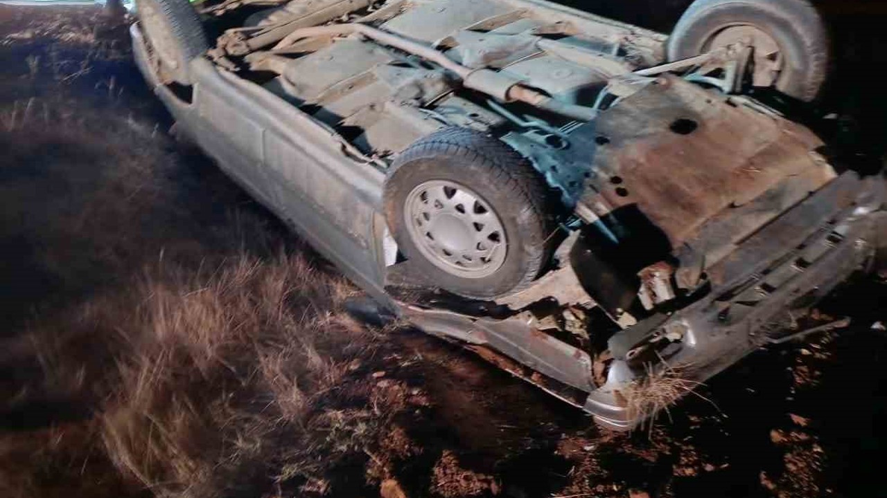 Takla atan otomobilin sürücüsü yaralandı
