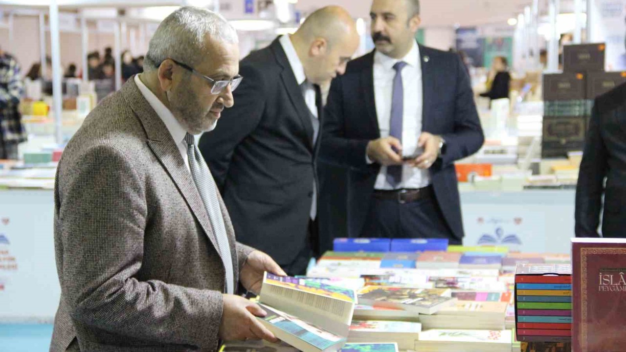 Çorum’da kitap şöleni başladı: 12. Kitap ve Kültür Günleri kapılarını açtı
