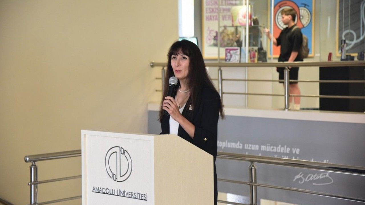 Anadolu Üniversitesi GSF’den "2024-2025 Mezuniyet Sergisi"
