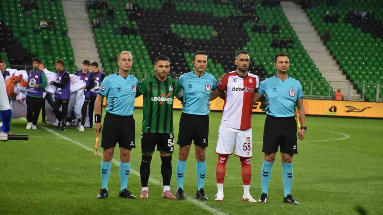 Sakaryaspor’un, Sivasspor maçı hükmen mağlubiyetle tescillendi
