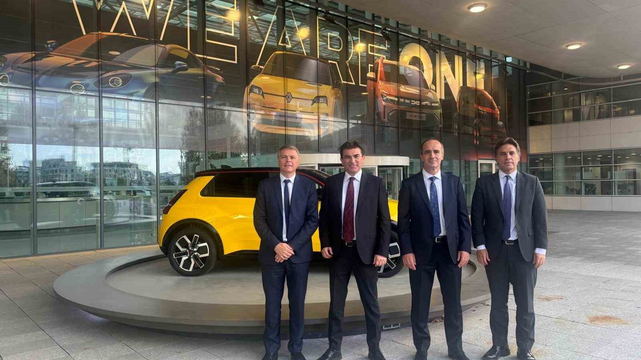 Oyak Renault, Bursa’da yeni modellerin üretimine hazırlanıyor
