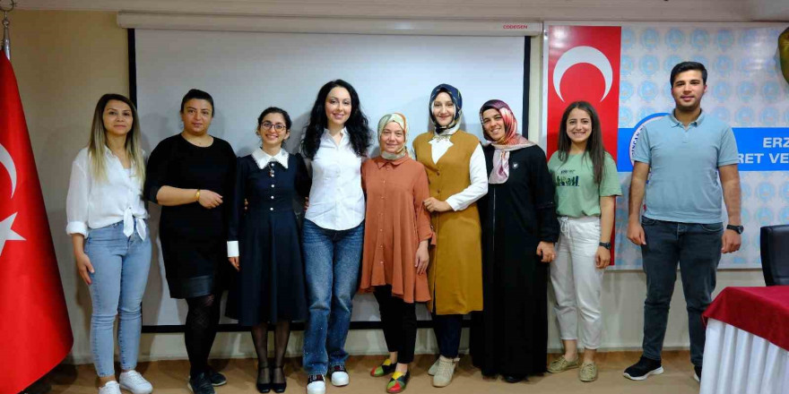 Erzincan’da kadın girişimcilere sorun çözme becerisi eğitimi verildi