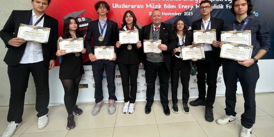 Eskişehir Fatih fen Lisesi projesiyle dünya birincisi oldu