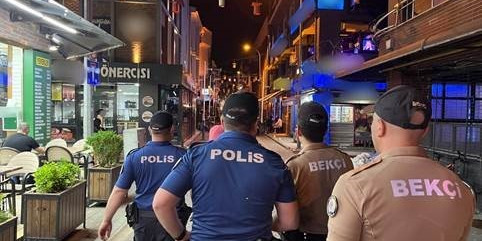 Eskişehir polisinin Barlar Sokağı denetimleri sürüyor