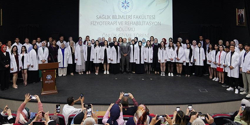 ETÜ Sağlık Bilimleri Fakültesinde “Beyaz Önlük Giyme” töreni yapıldı