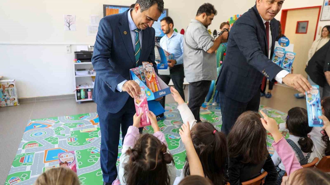 Alanya Belediyesi’nden miniklere temizlik eğitimi
