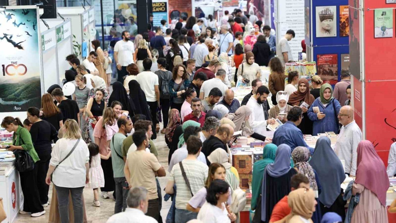 Kocaeli Kitap Fuarı’nda "ebeveynle kitap okuma" rekoru denenecek
