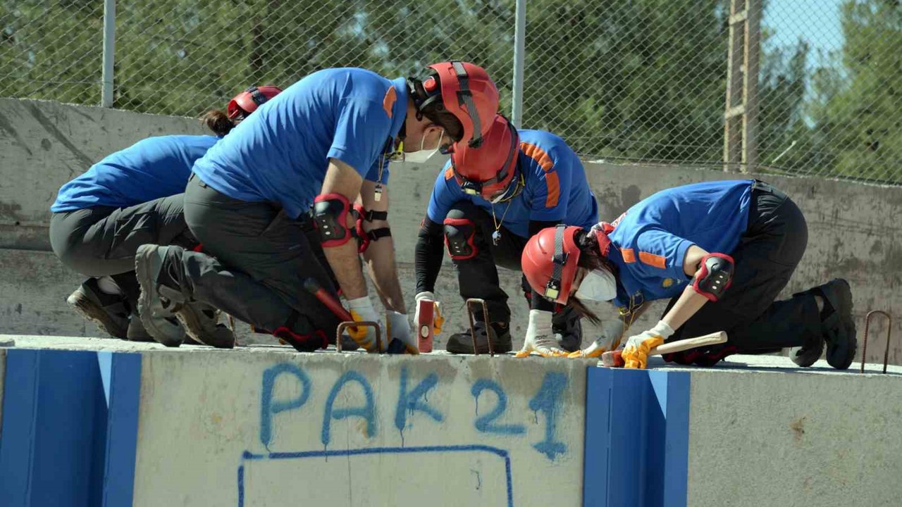 Diyarbakır’da arama kurtarma akreditasyon eğitimi tamamlandı
